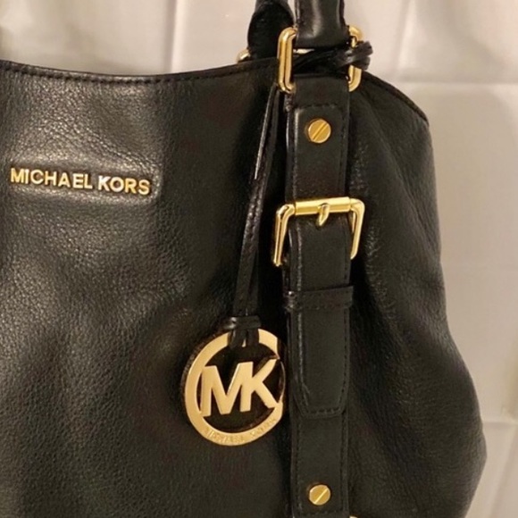 Michael Kors Handbags - Micheal Kors - Handbag black leather like new